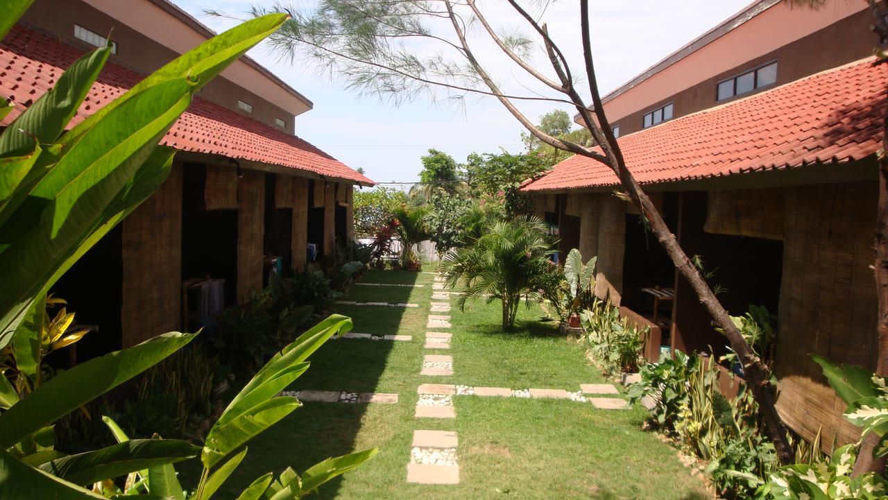 Relaxing Homestay Kuta (Lombok) Exterior foto